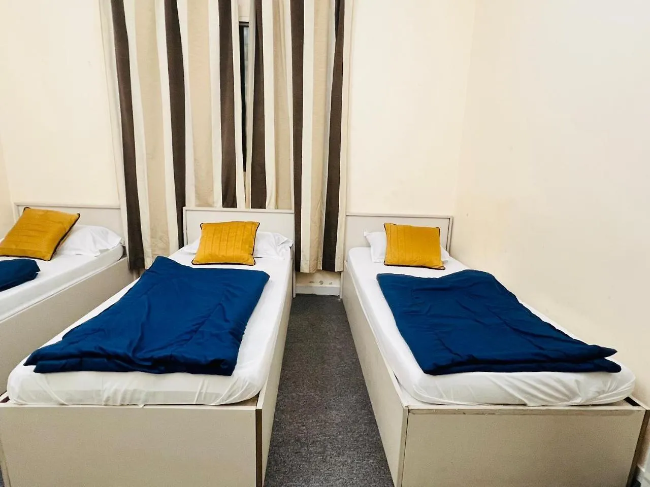 Short Term Tourist Place Hostel Dubai