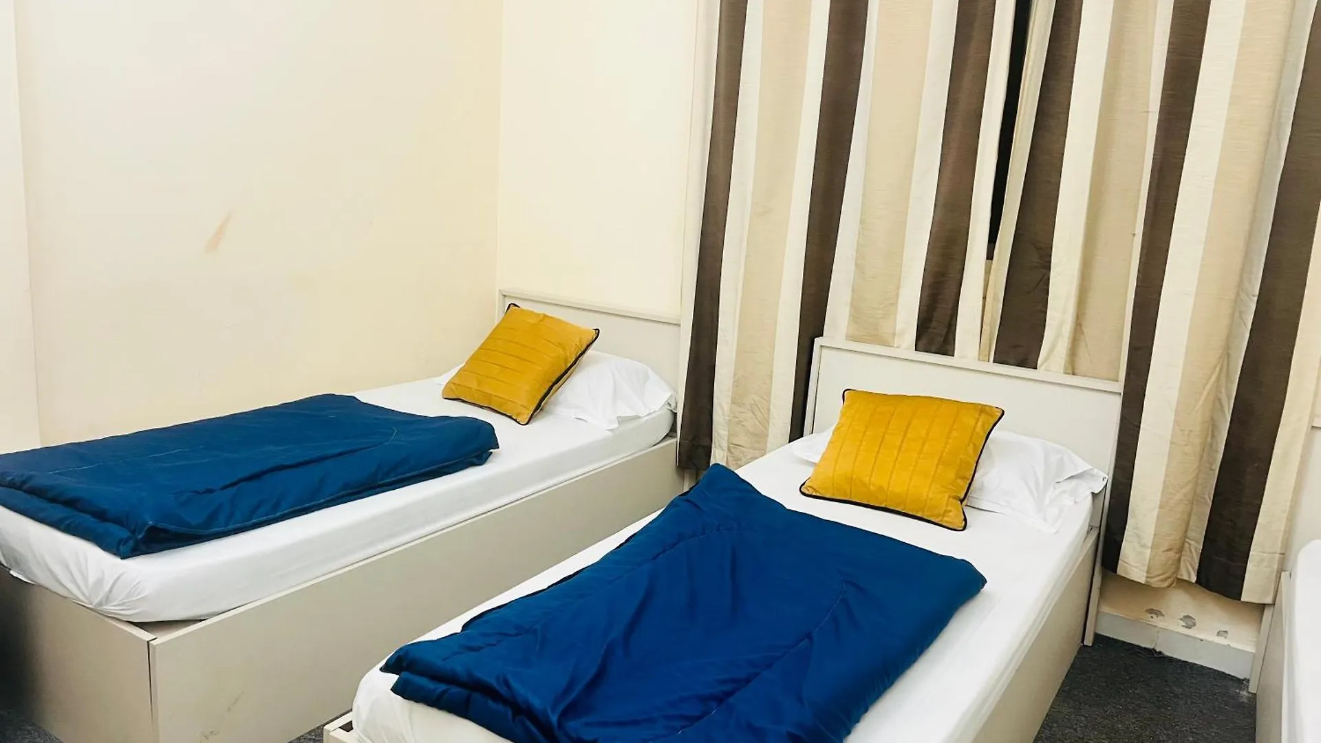 Short Term Tourist Place Hostel Dubai